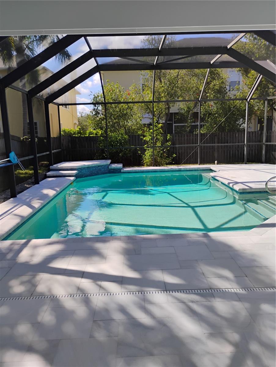 Image 40 of 68 For 2256 Colonial Boulevard W