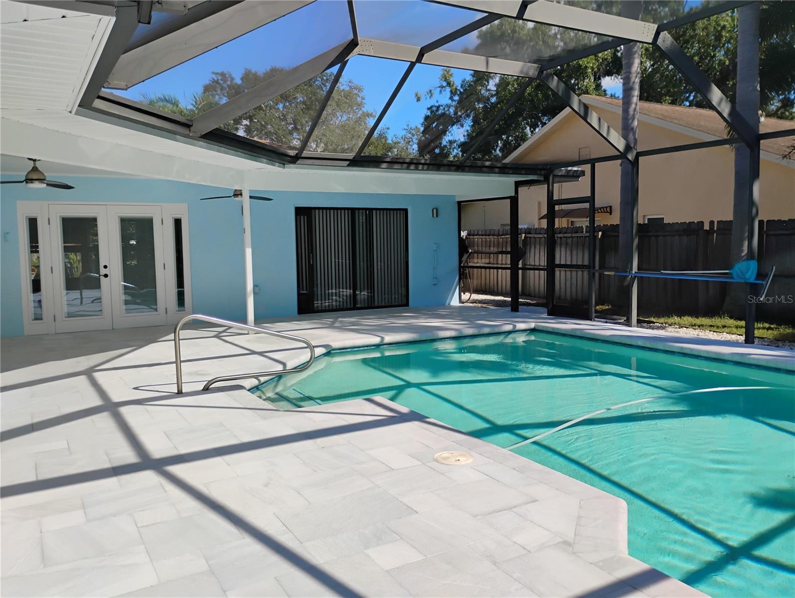 Image 44 of 68 For 2256 Colonial Boulevard W