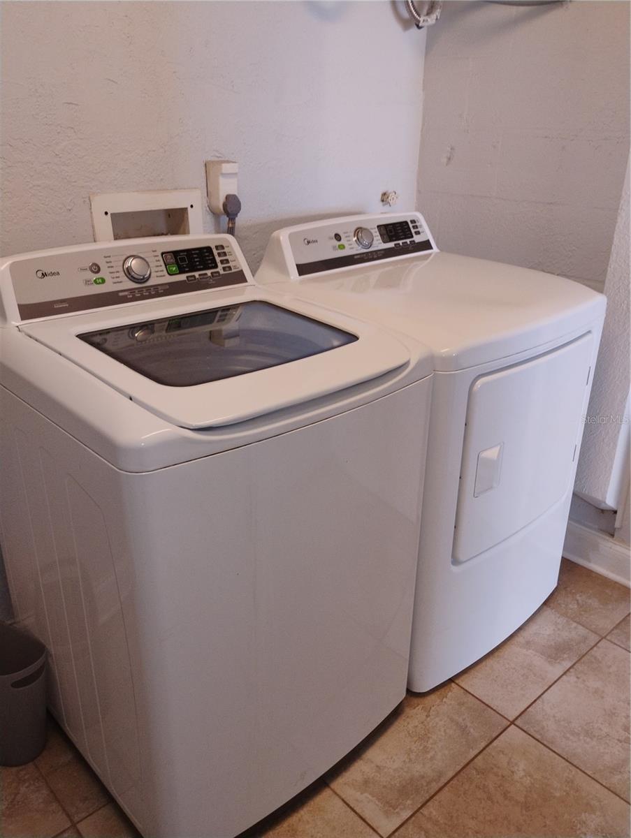 Image 58 of 68 For 2256 Colonial Boulevard W