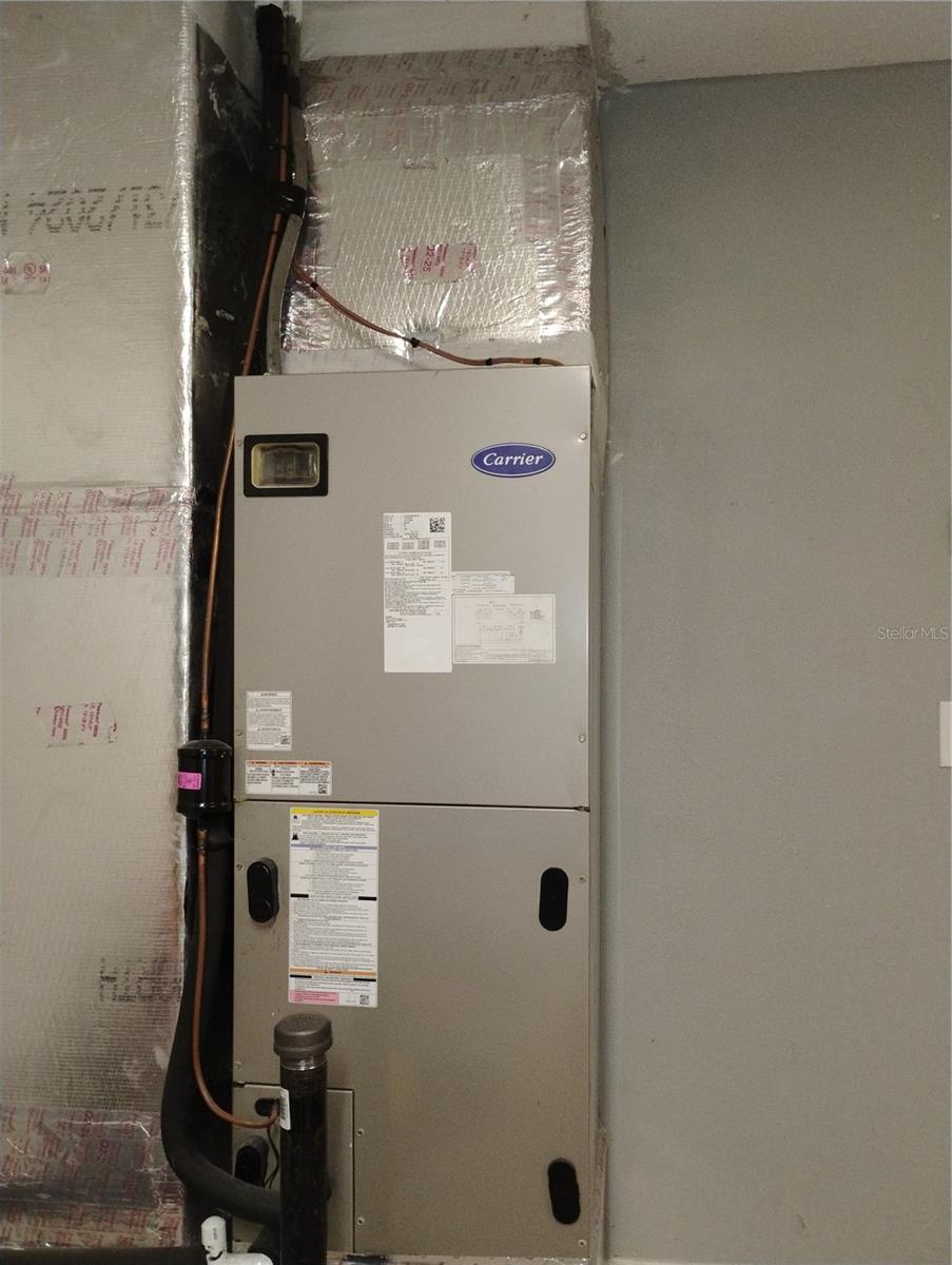 Image 61 of 68 For 2256 Colonial Boulevard W