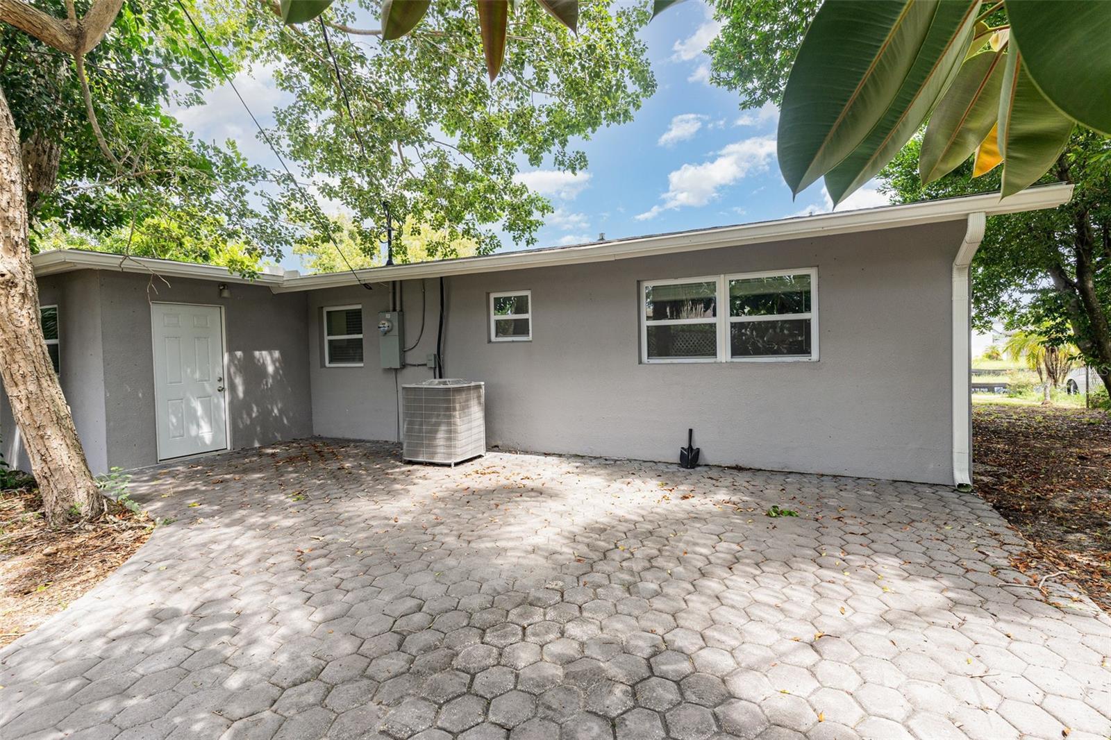 Image 29 of 34 For 2019 Barkley Avenue