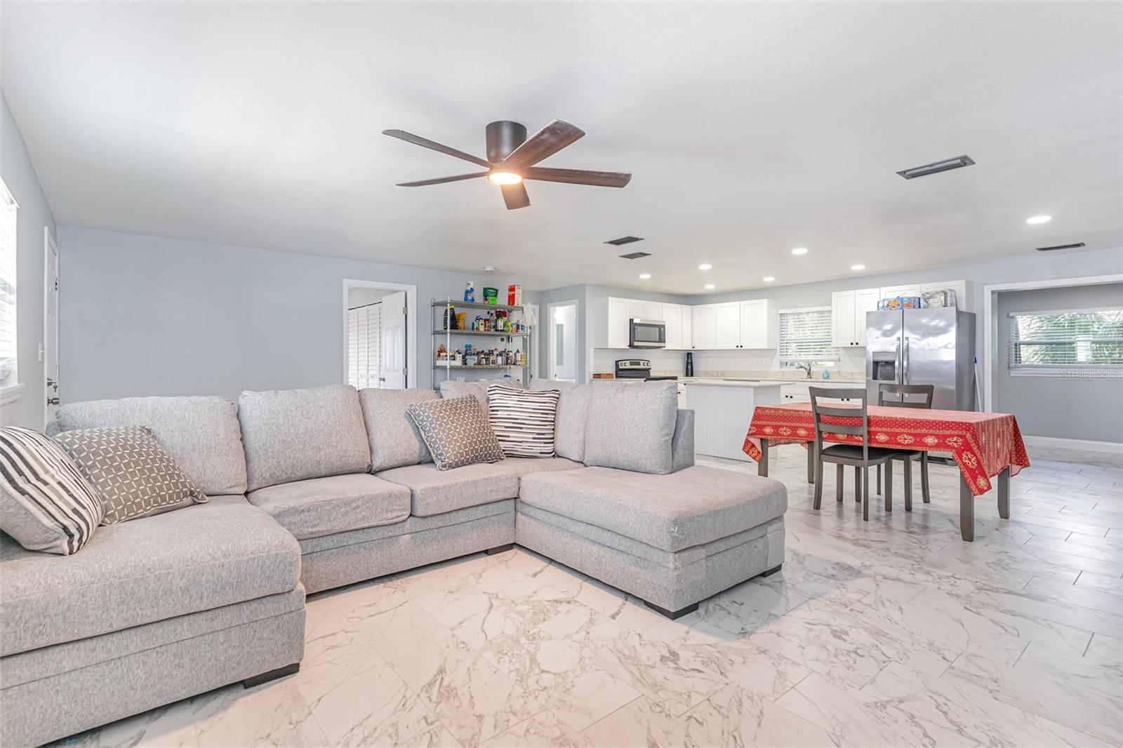 Image 5 of 34 For 2019 Barkley Avenue