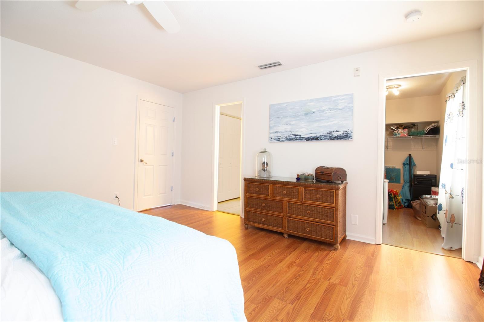 Image 11 of 39 For 5015 Coquina Key Drive Se F