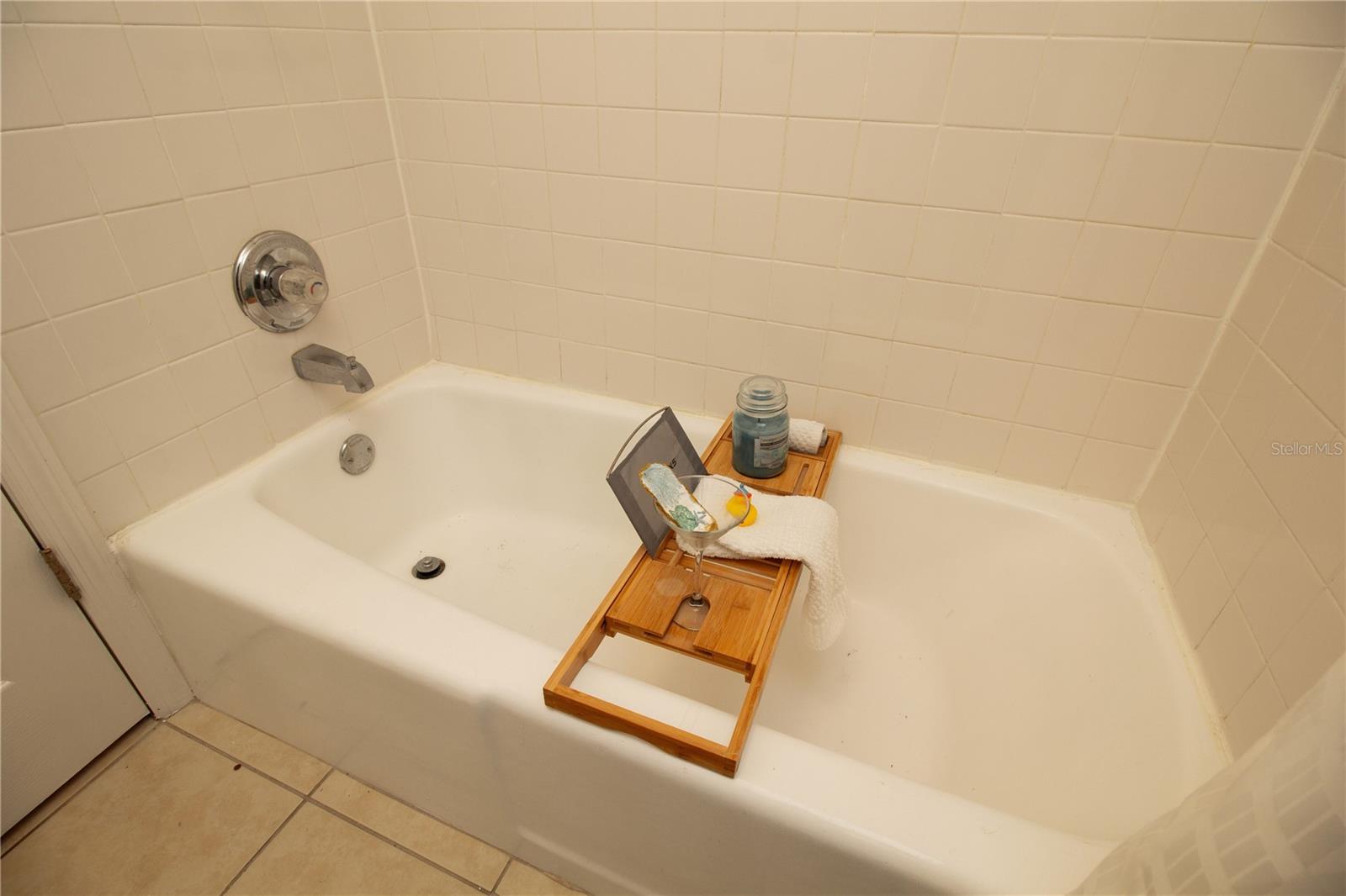 Image 13 of 39 For 5015 Coquina Key Drive Se F