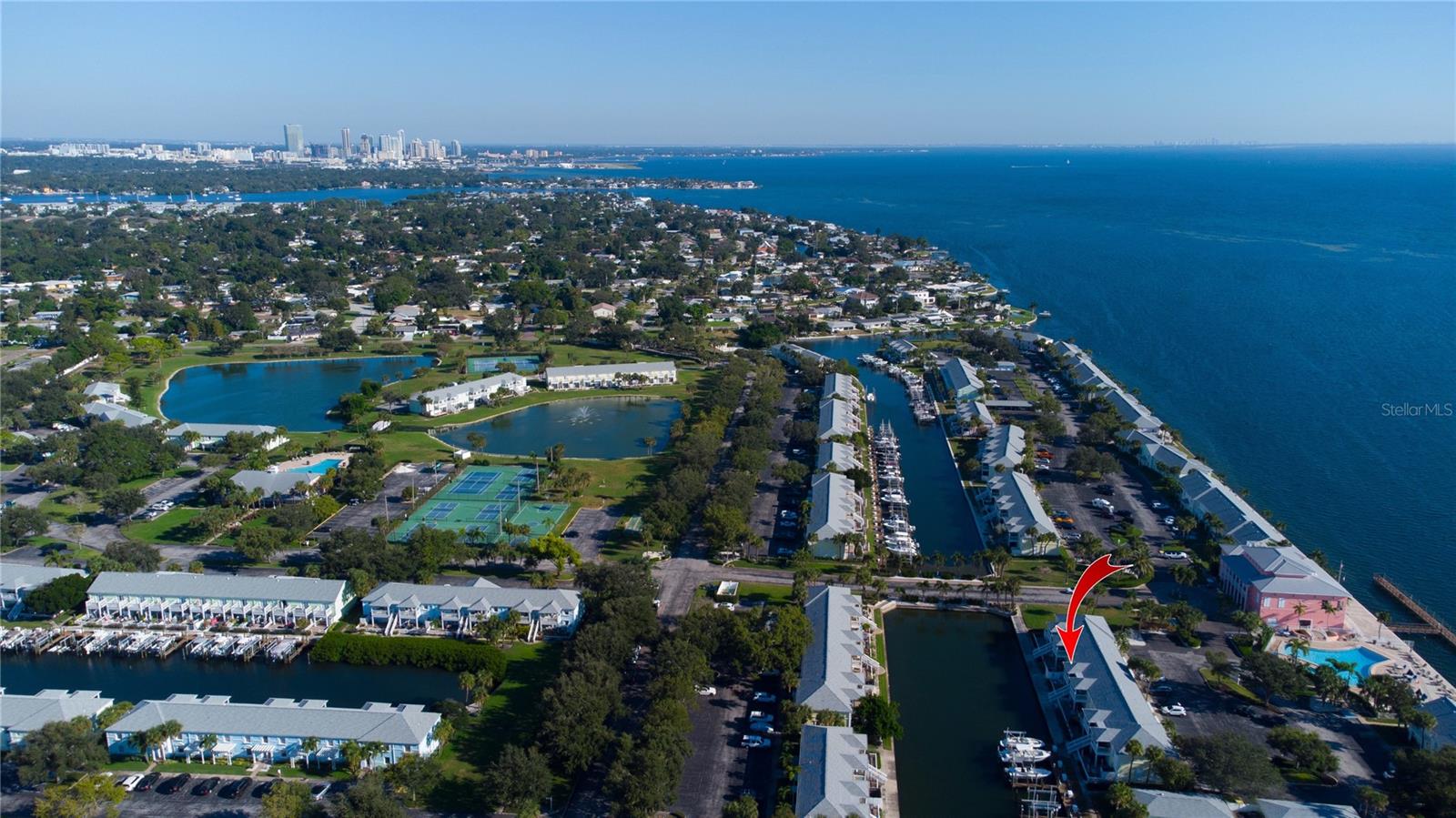 Image 25 of 39 For 5015 Coquina Key Drive Se F