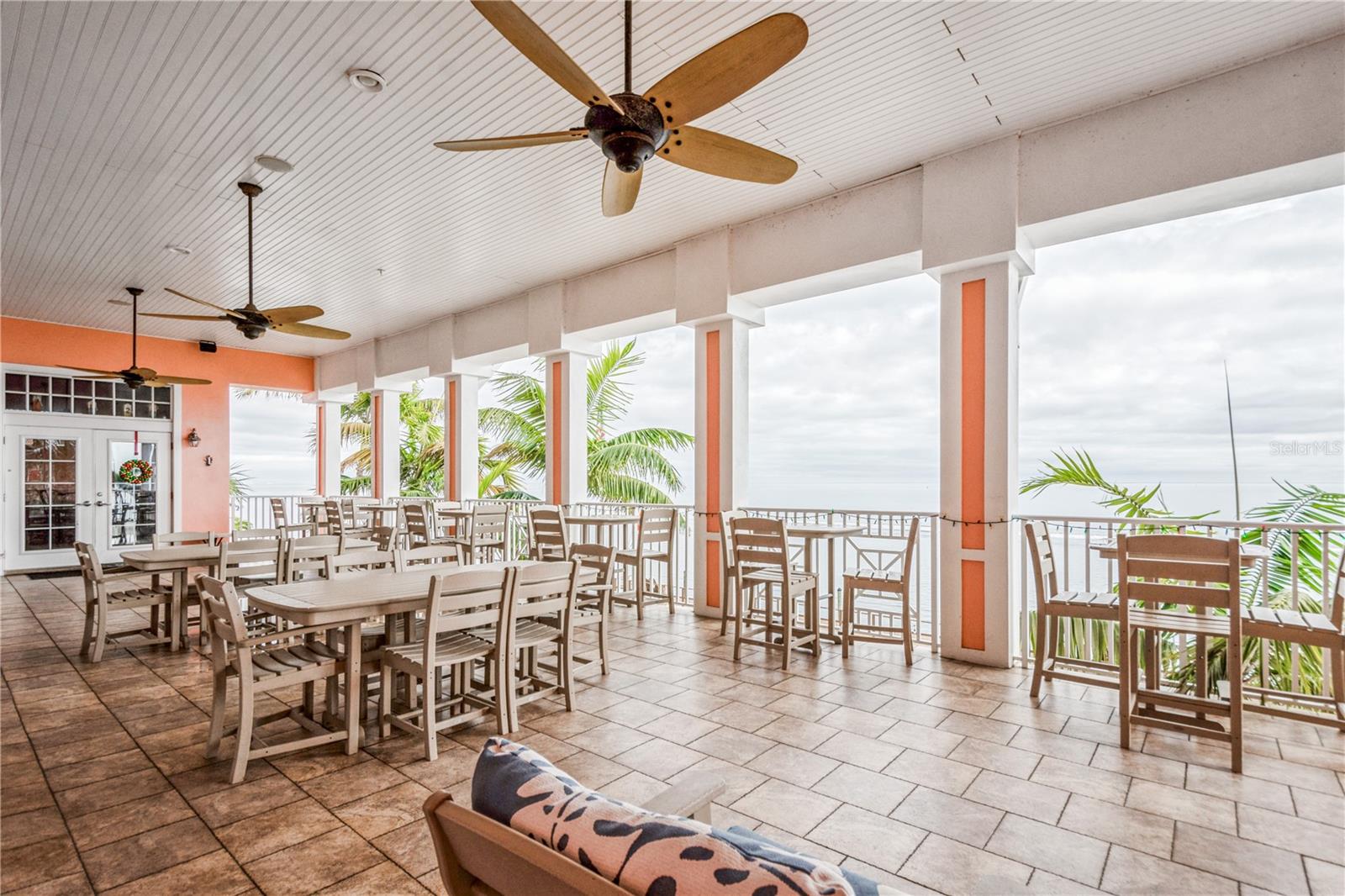 Image 33 of 39 For 5015 Coquina Key Drive Se F