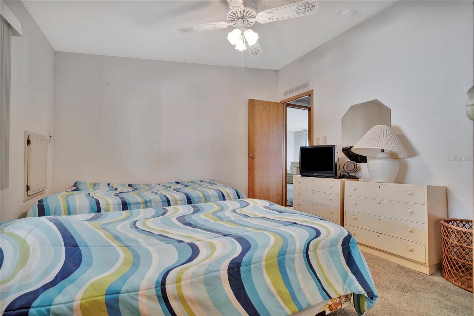 Image 26 of 44 For 236 Saint Thomas Circle