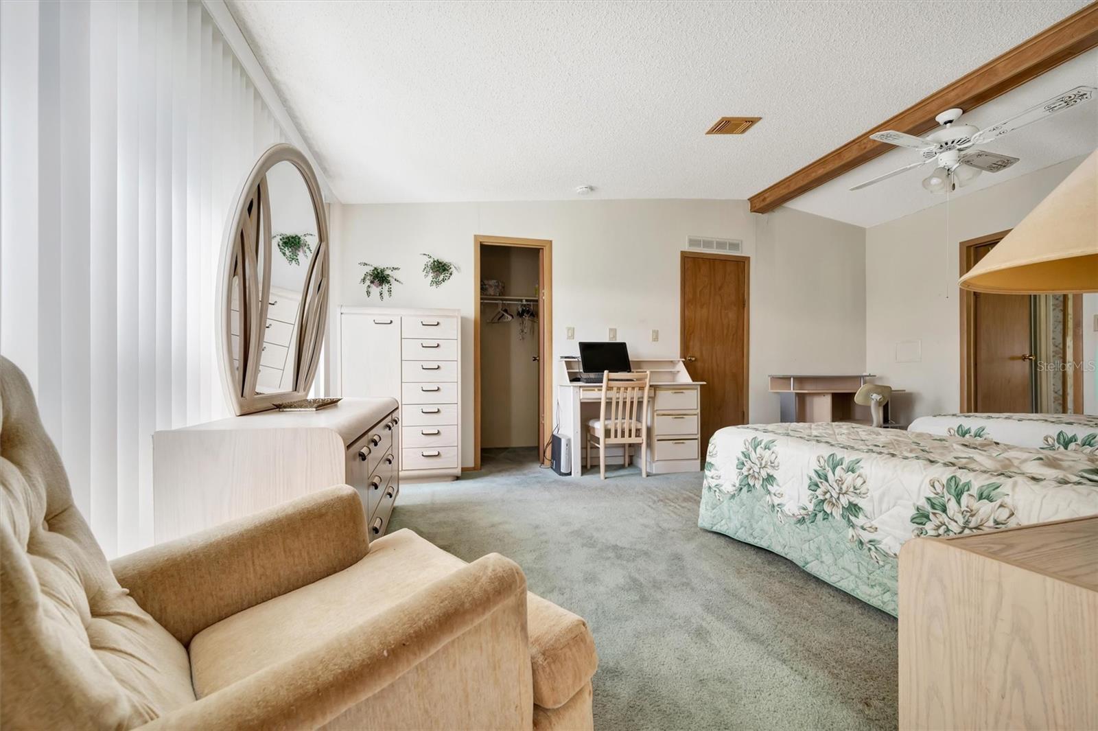 Image 31 of 44 For 236 Saint Thomas Circle