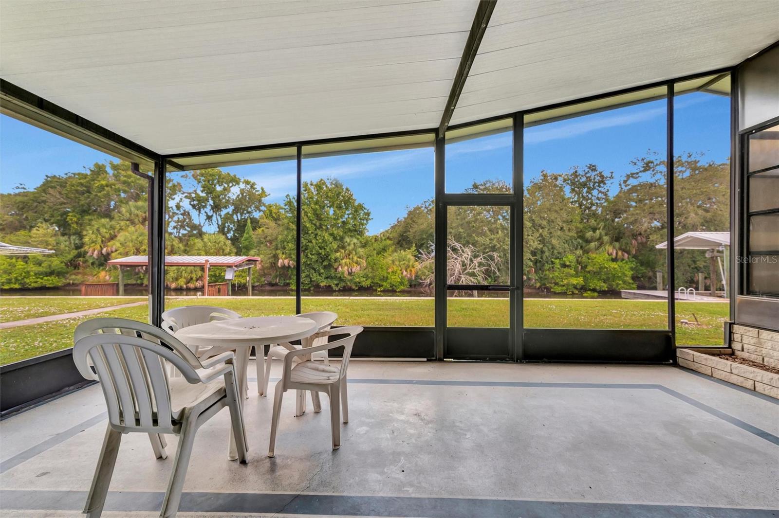 Image 39 of 44 For 236 Saint Thomas Circle