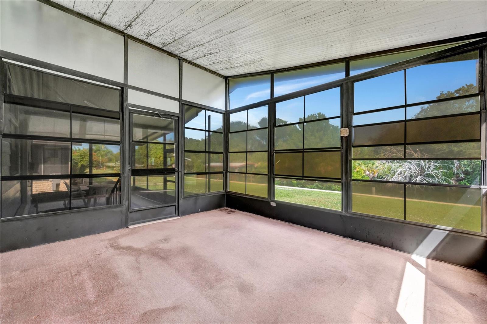 Image 40 of 44 For 236 Saint Thomas Circle