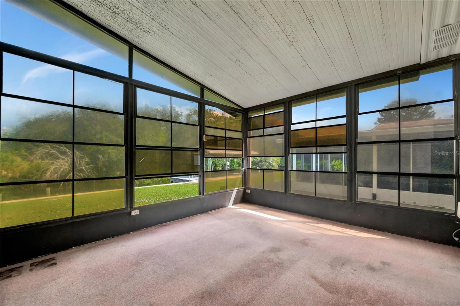 Image 41 of 44 For 236 Saint Thomas Circle