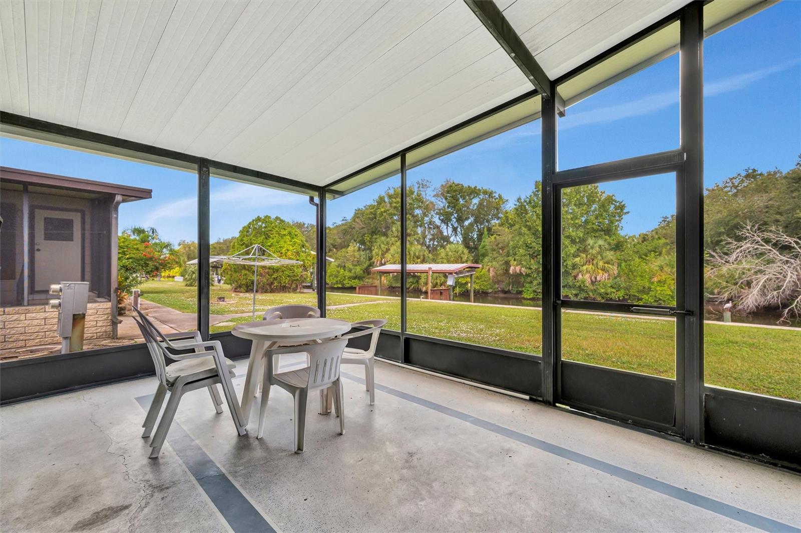 Image 42 of 44 For 236 Saint Thomas Circle