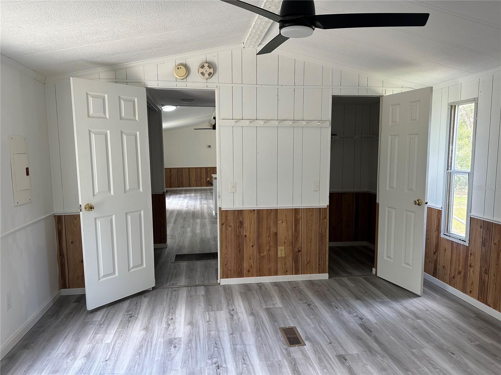 Image 10 of 21 For 237 Candle Point