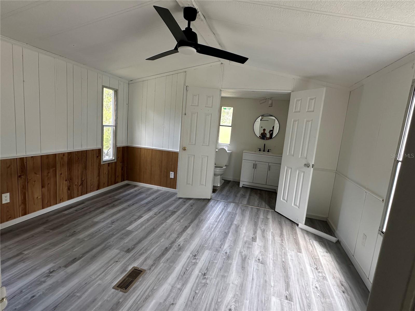 Image 11 of 21 For 237 Candle Point