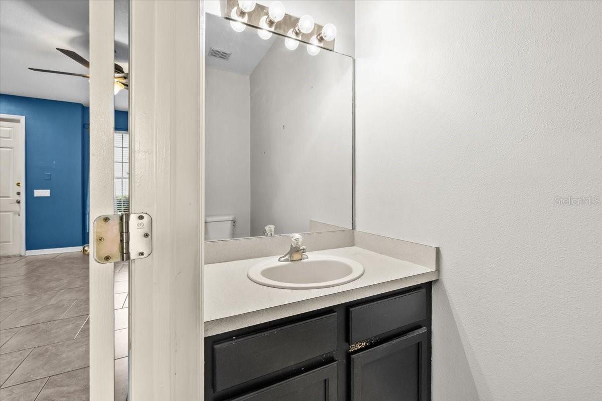 Image 14 of 27 For 13905 Abbey Lane