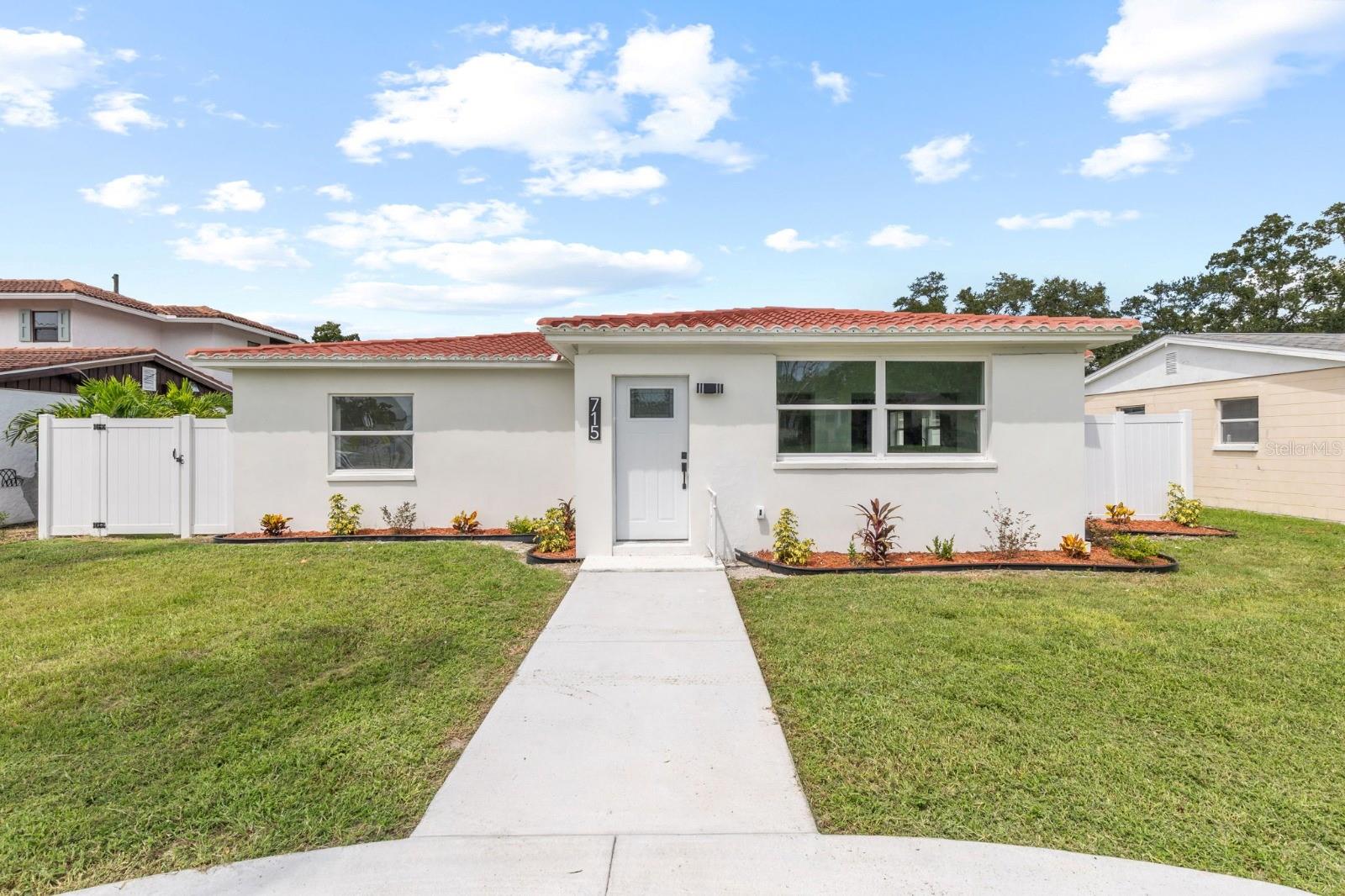 Details for 715 40th Avenue Ne, ST PETERSBURG, FL 33703