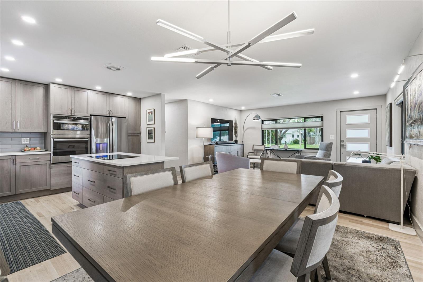Image 10 of 37 For 521 50th Avenue S