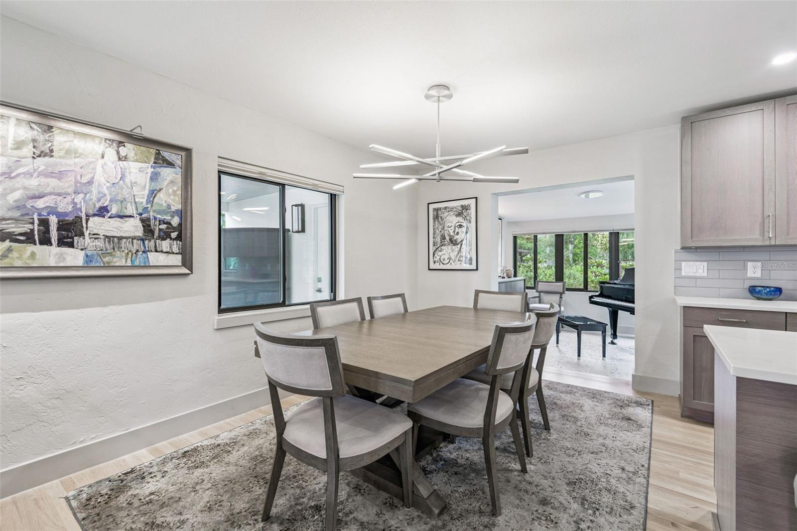 Image 11 of 37 For 521 50th Avenue S