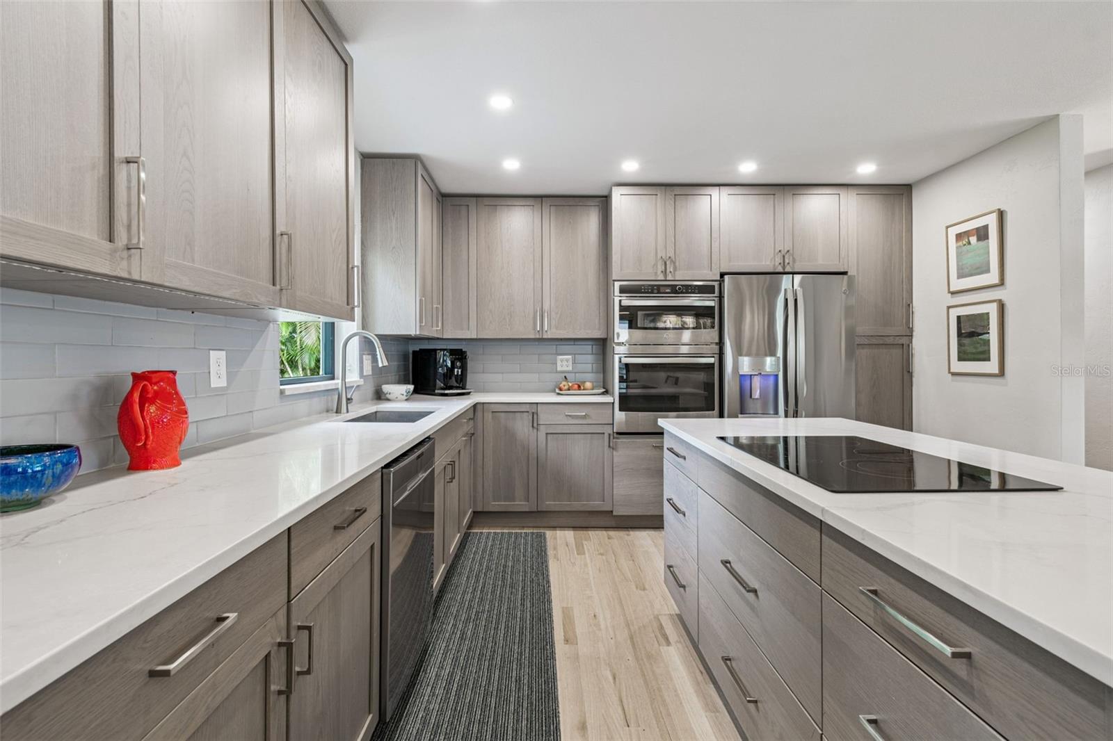 Image 17 of 37 For 521 50th Avenue S