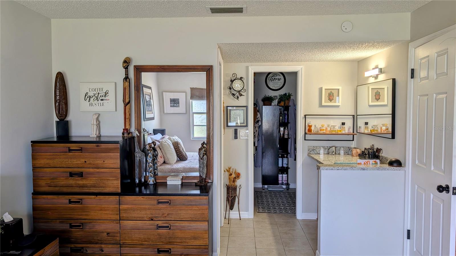 Image 21 of 37 For 9612 Midiron Court 0