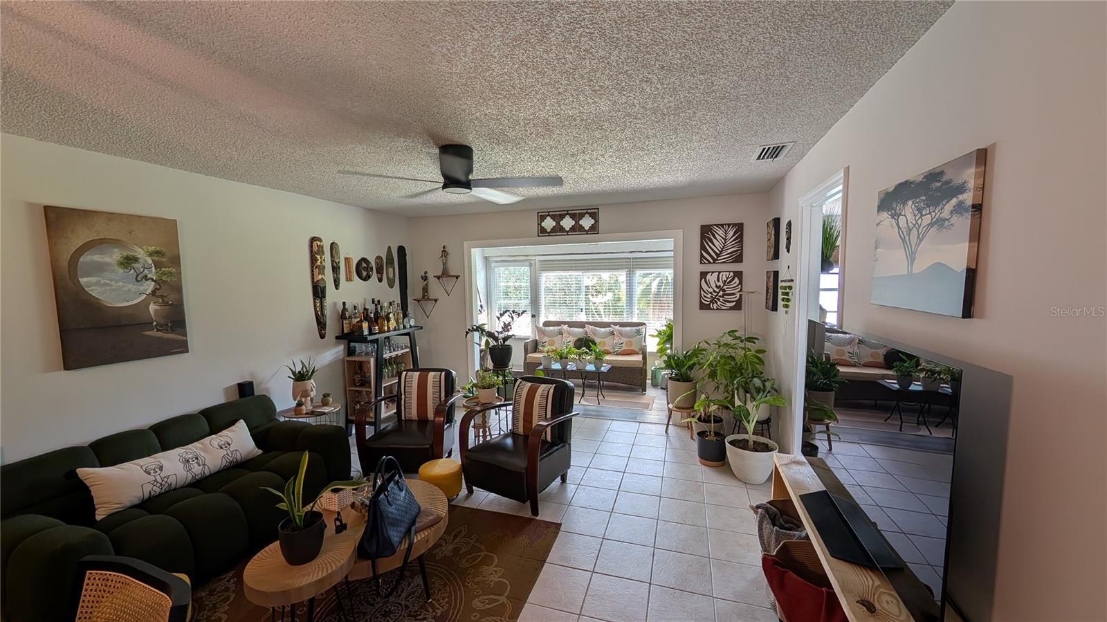 Image 3 of 37 For 9612 Midiron Court 0