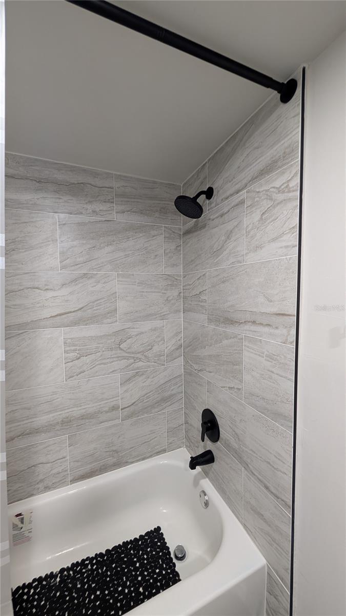 Image 31 of 37 For 9612 Midiron Court 0