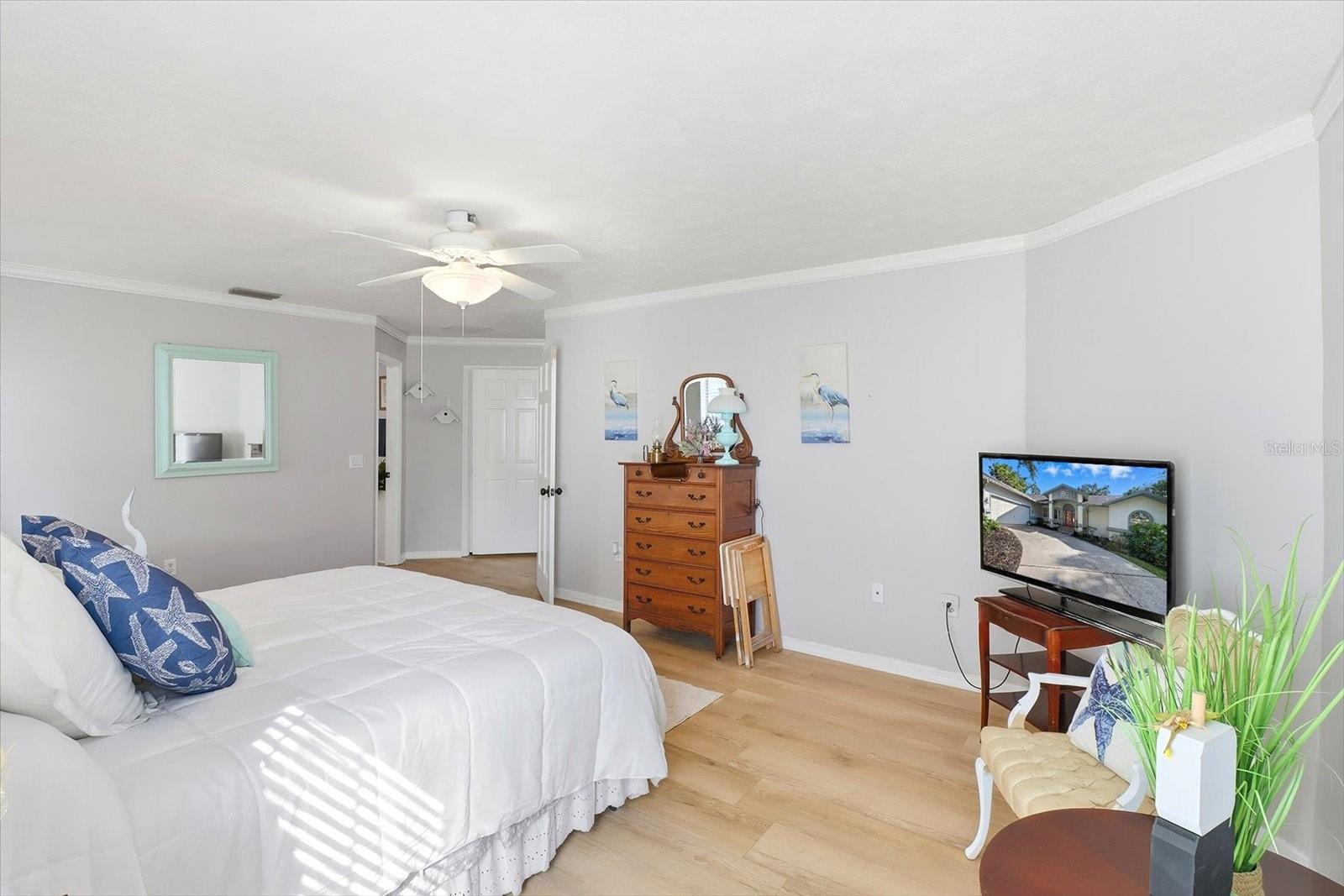 Image 29 of 48 For 11950 Waterway Drive