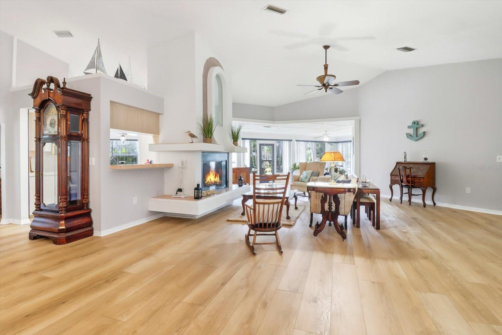 Image 6 of 48 For 11950 Waterway Drive