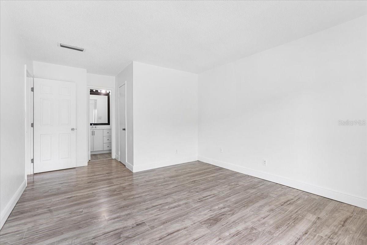 Image 13 of 22 For 1114 85th Terrace N D