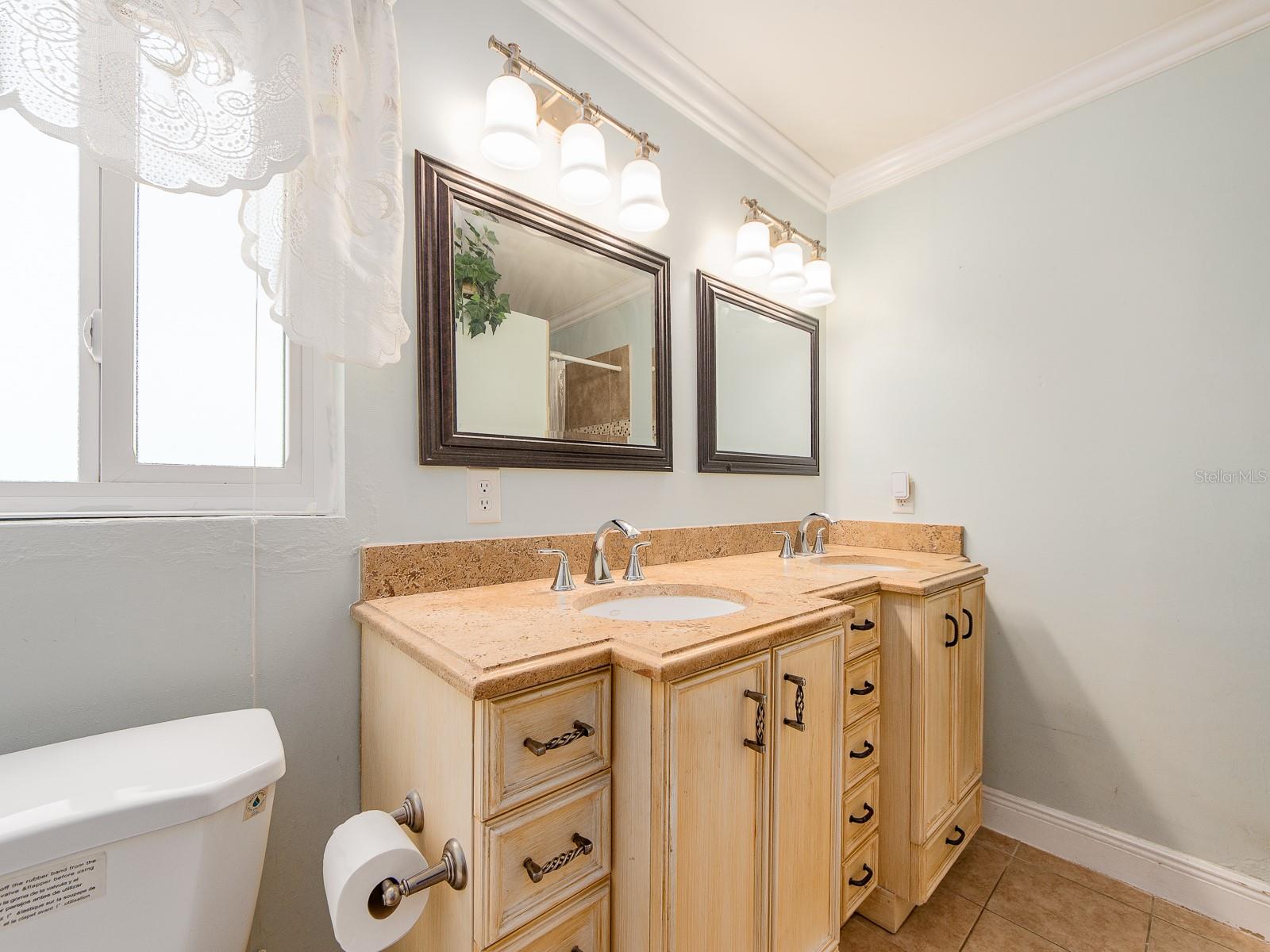 Image 22 of 37 For 3425 High Bluff Drive