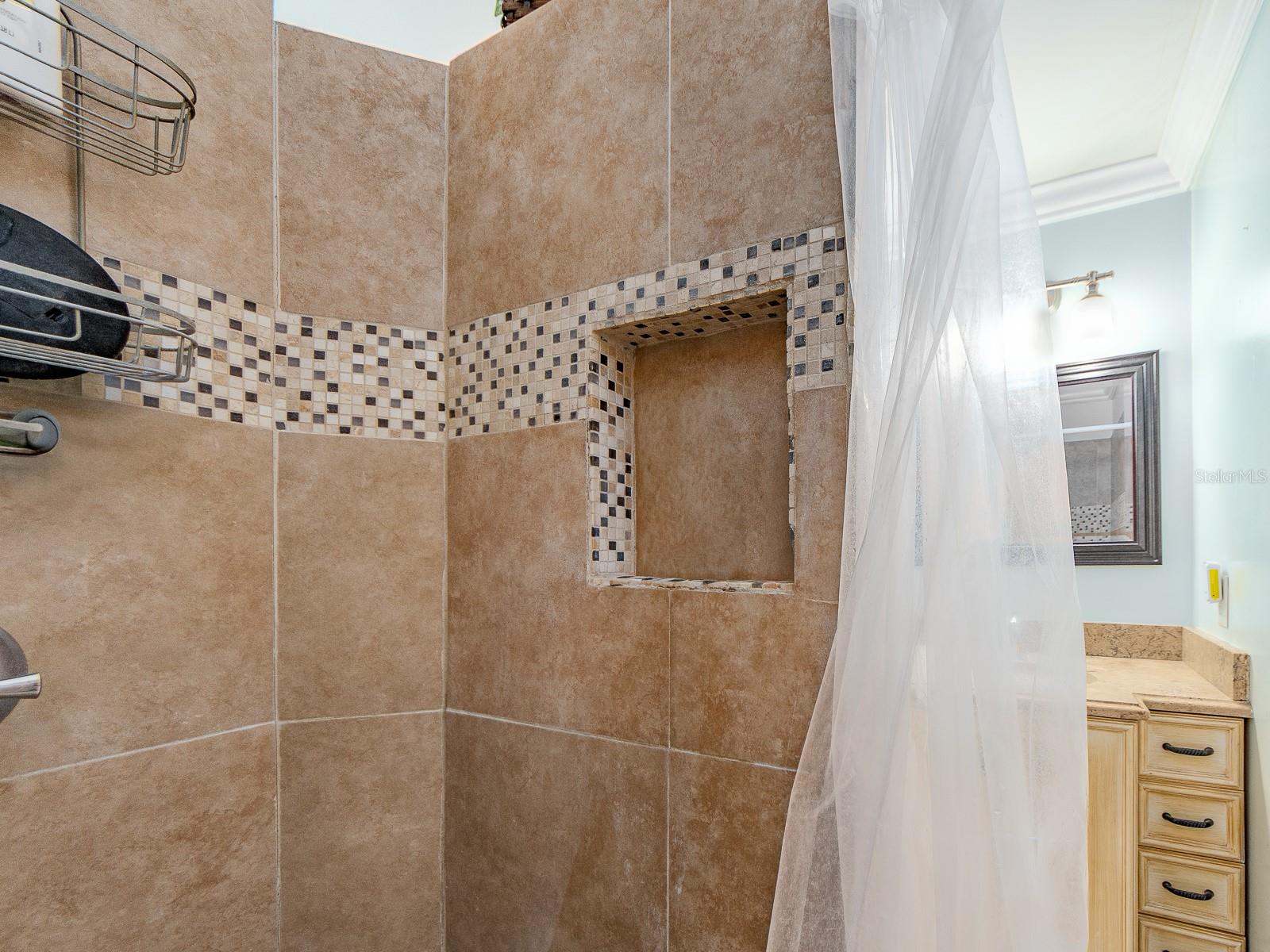 Image 23 of 37 For 3425 High Bluff Drive