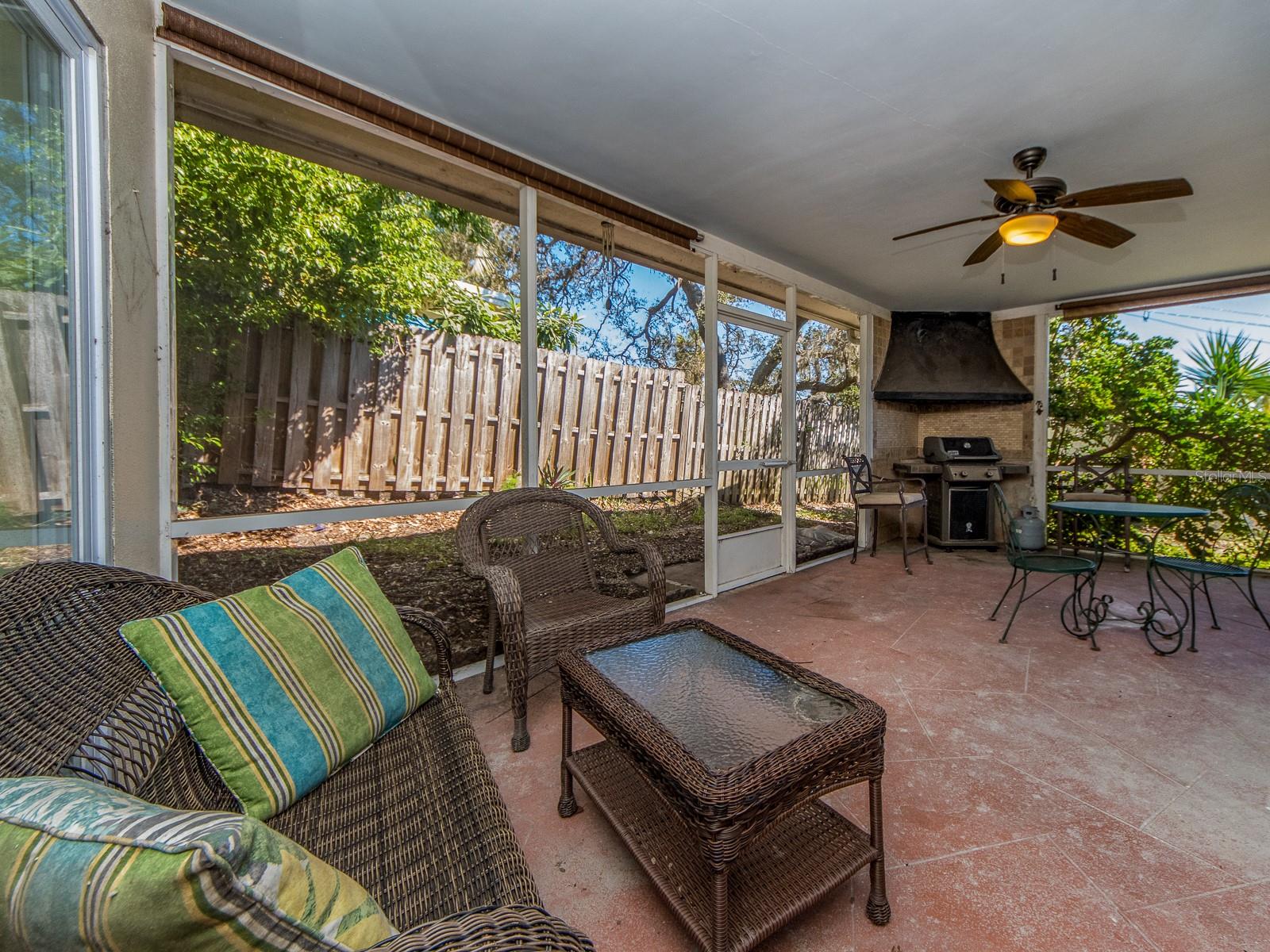 Image 30 of 37 For 3425 High Bluff Drive