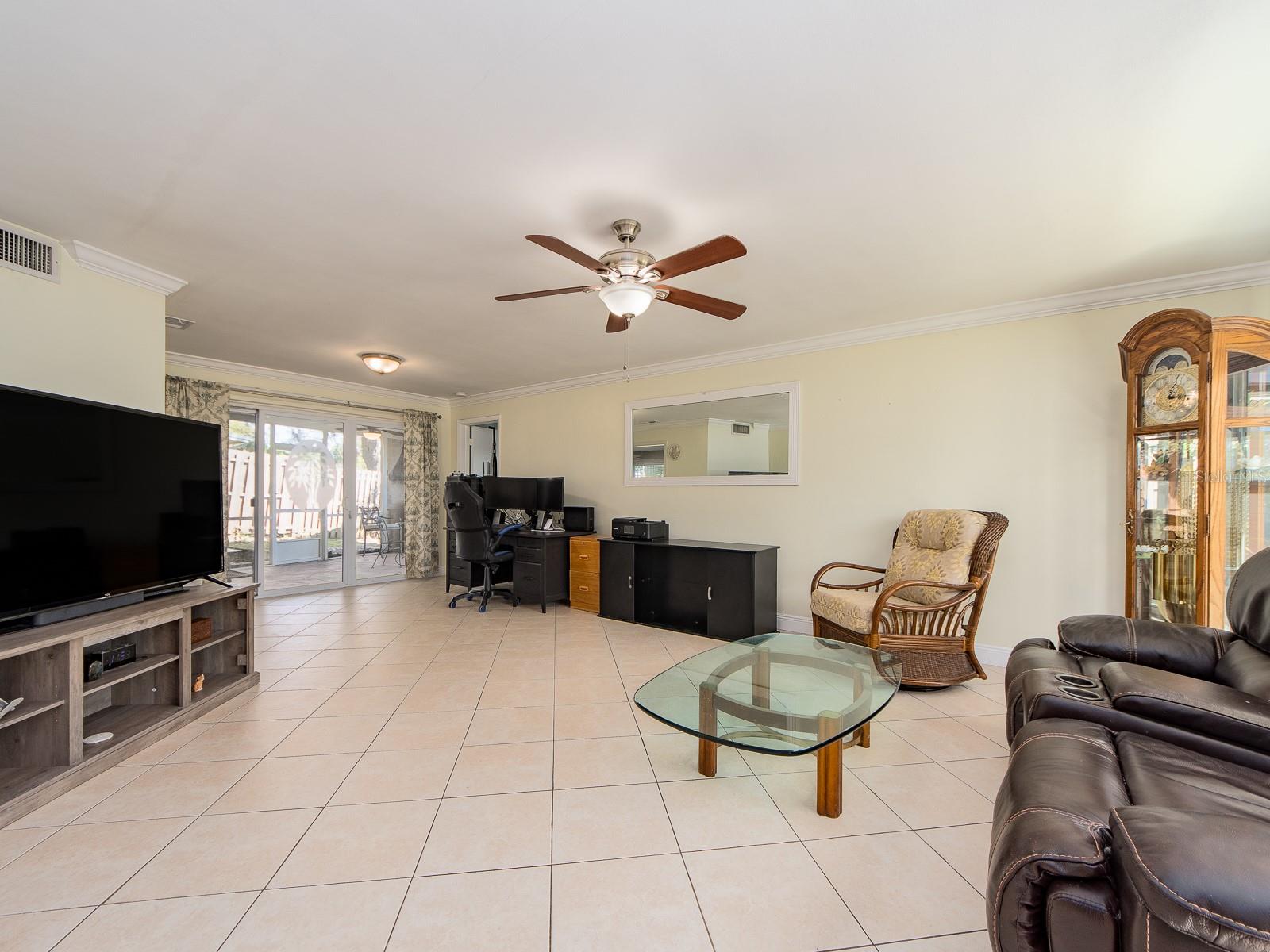 Image 8 of 37 For 3425 High Bluff Drive