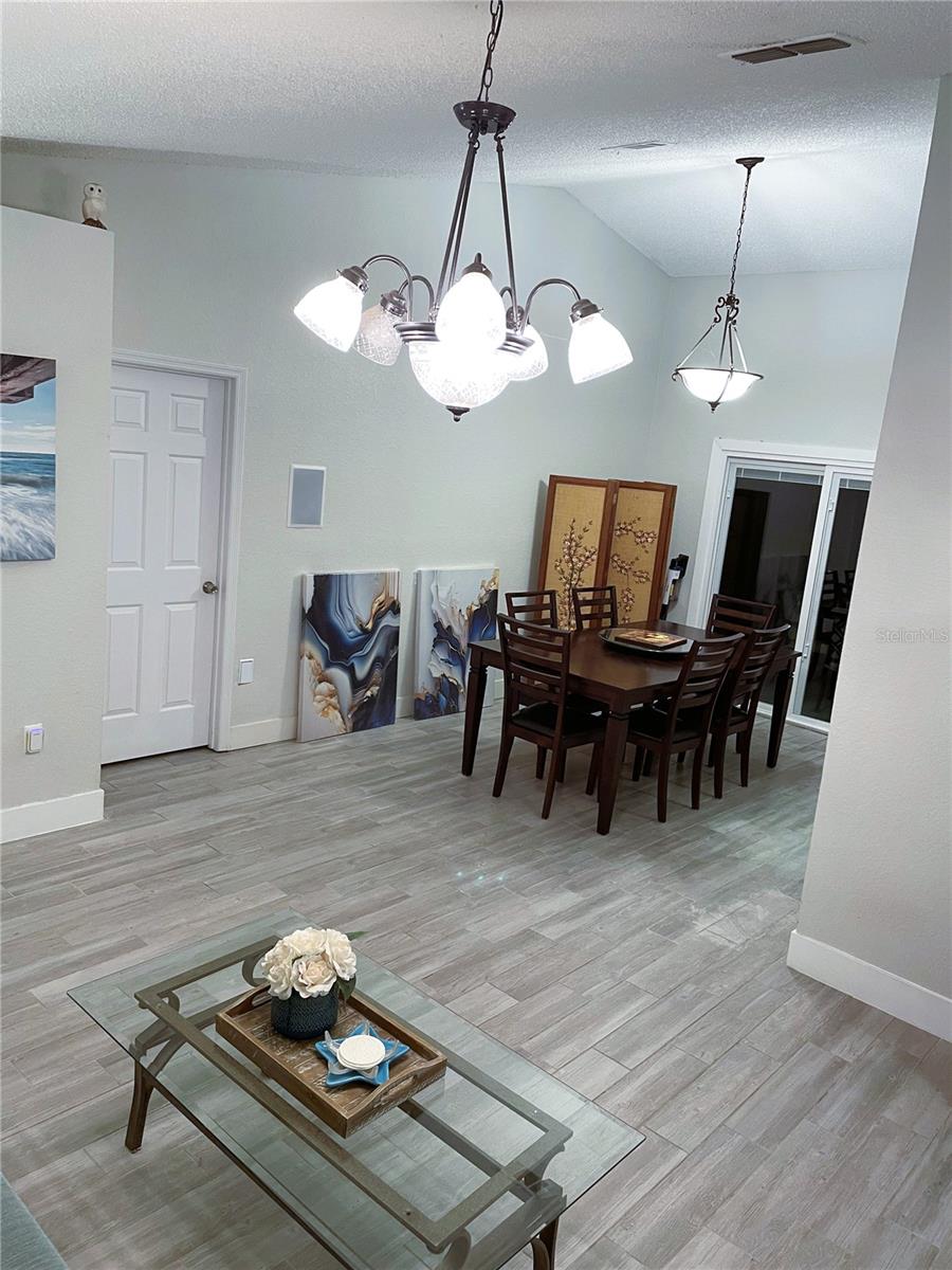 Image 4 of 37 For 2571 Running Oak Court