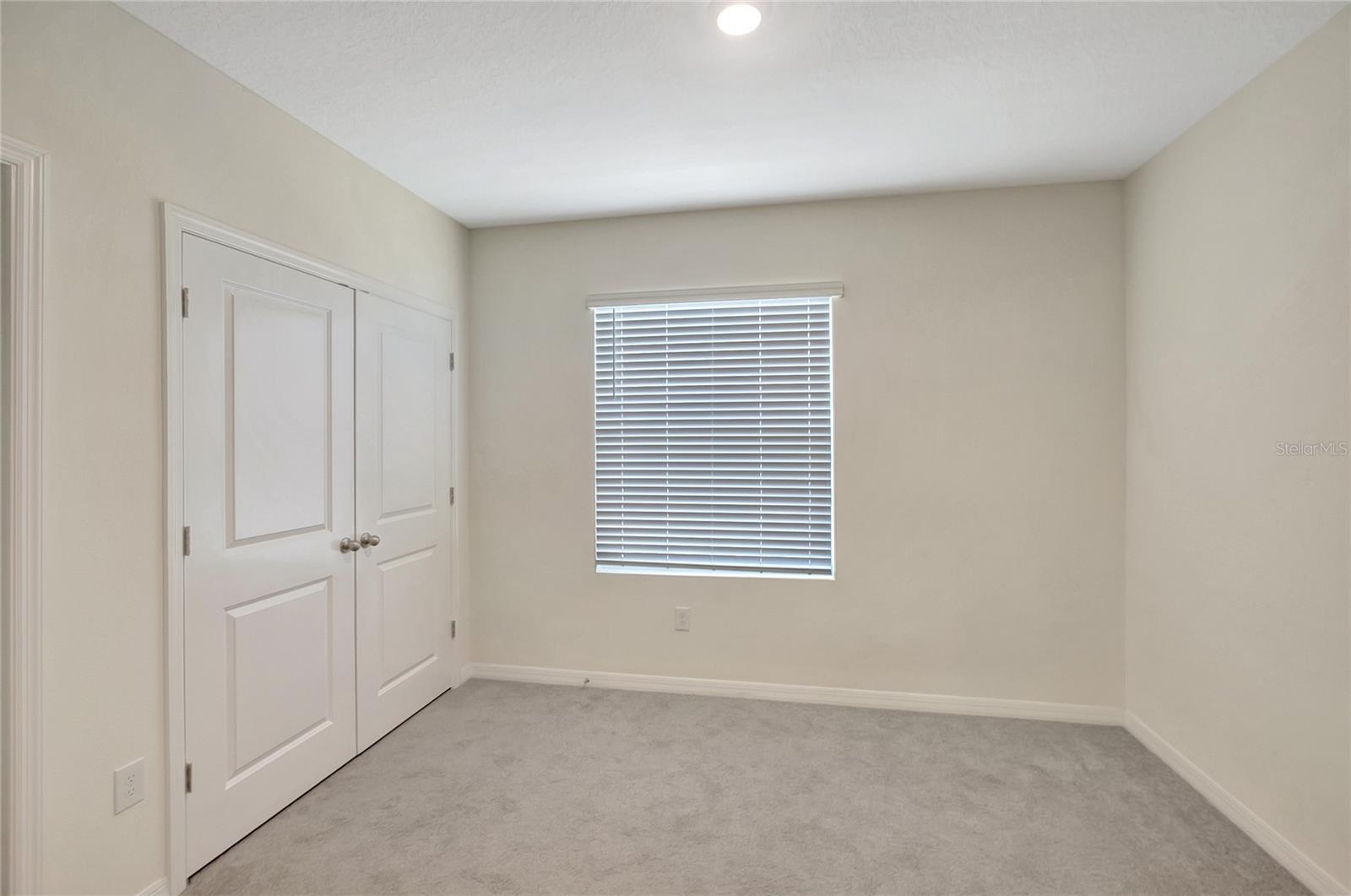 Image 19 of 21 For 9279 Rock Harbour Way