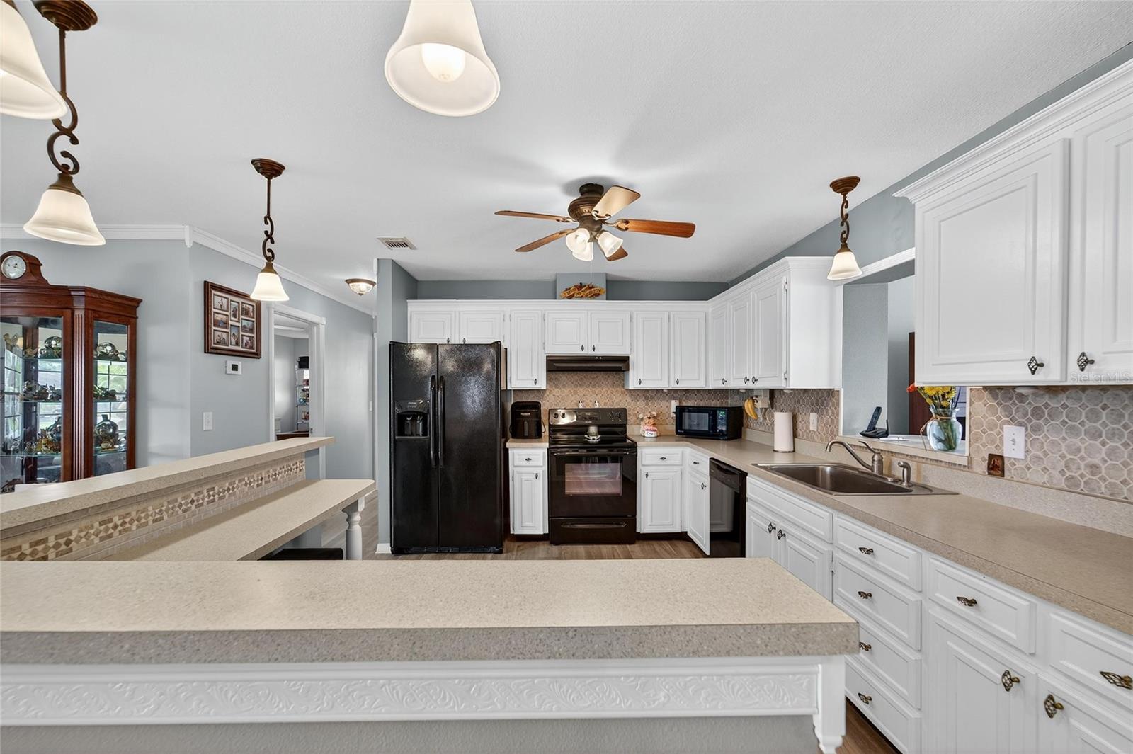 Image 14 of 63 For 645 Fort Duquesna Drive