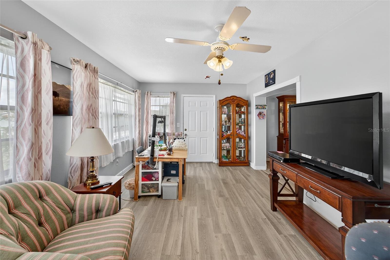 Image 20 of 63 For 645 Fort Duquesna Drive