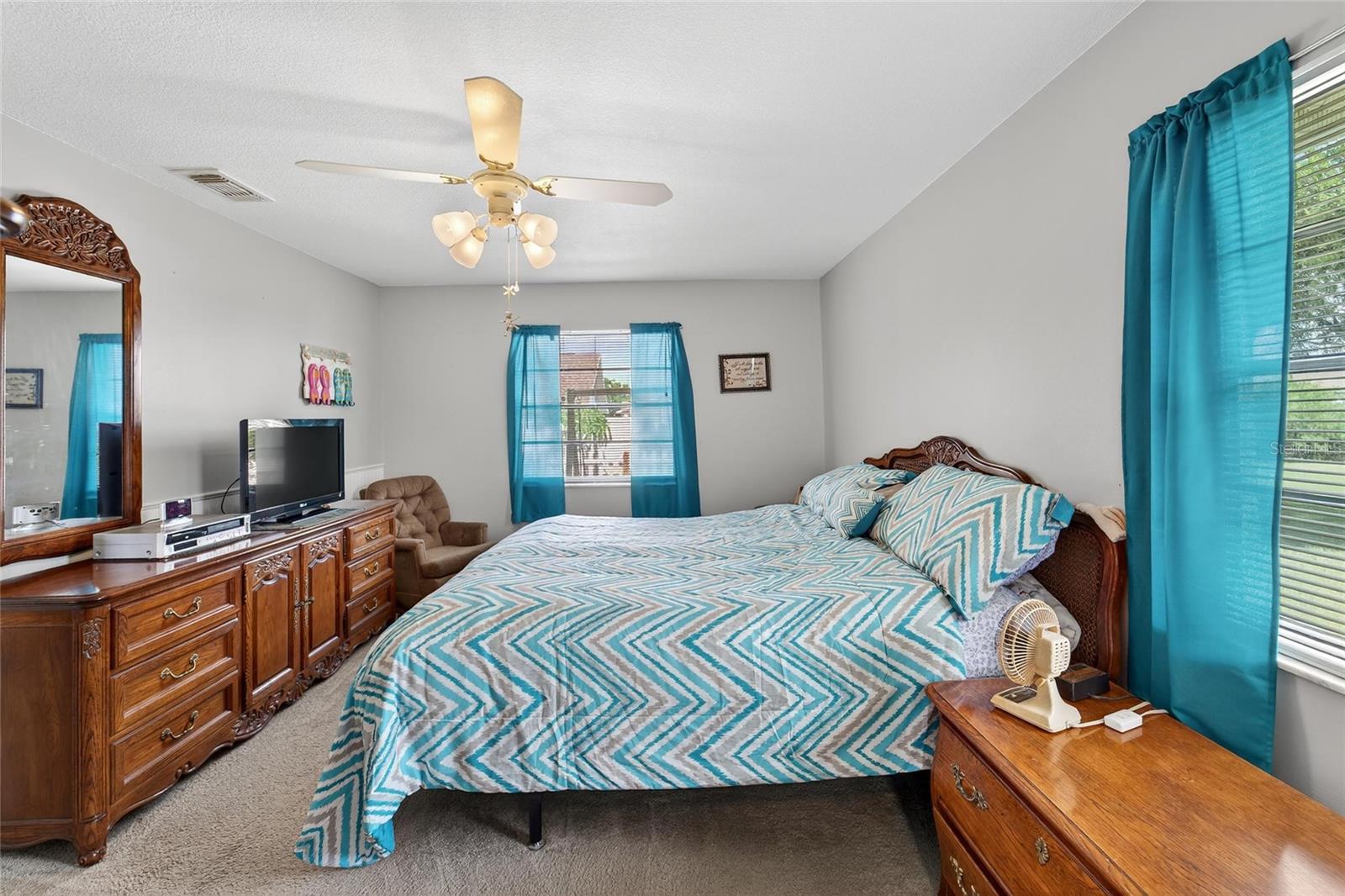 Image 23 of 63 For 645 Fort Duquesna Drive