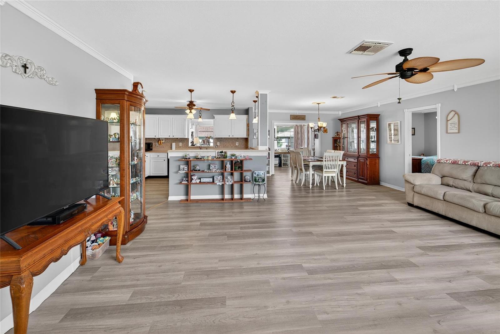 Image 4 of 63 For 645 Fort Duquesna Drive