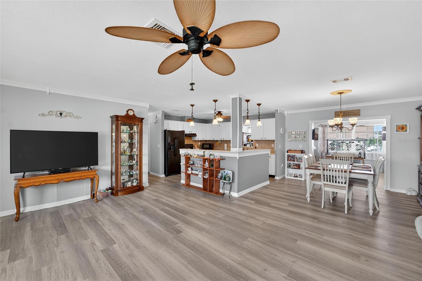 Image 6 of 63 For 645 Fort Duquesna Drive