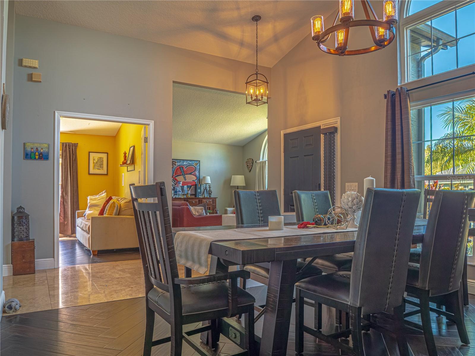 Listing photo id 8 for 18505 Avocet Drive