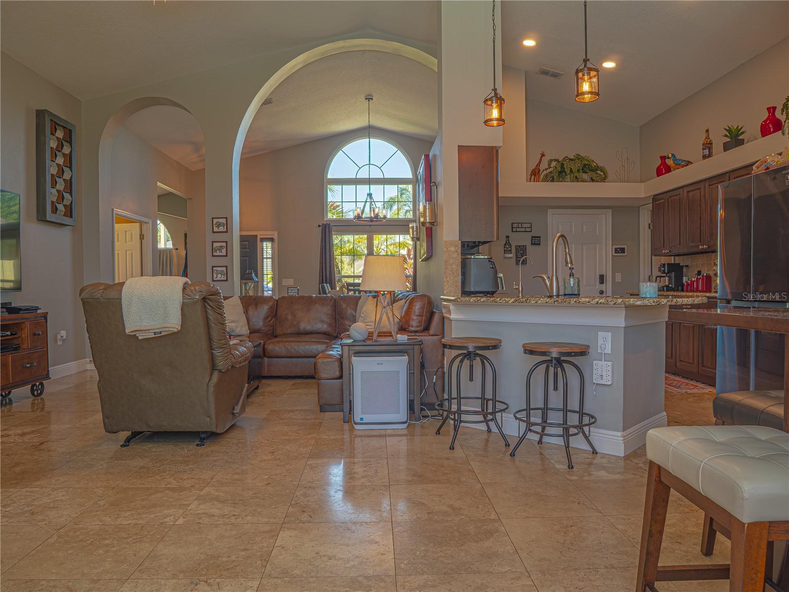 Listing photo id 11 for 18505 Avocet Drive