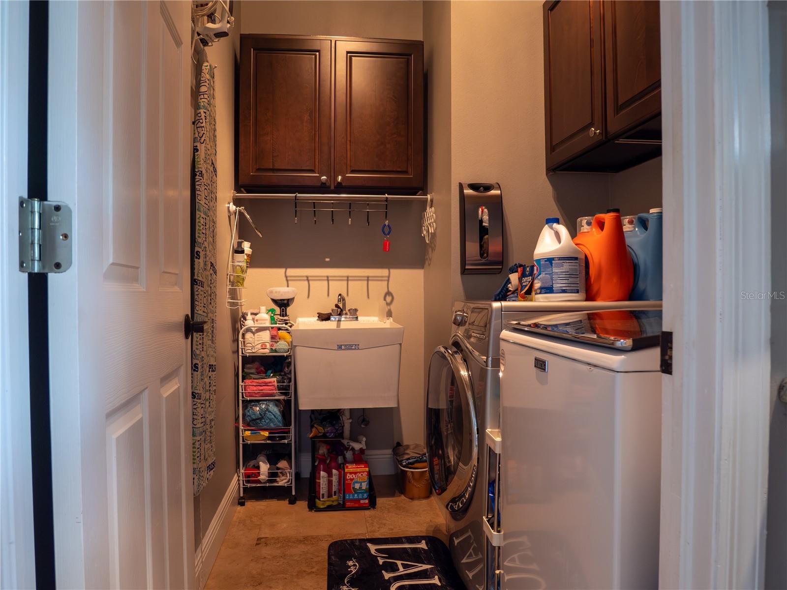 Listing photo id 16 for 18505 Avocet Drive