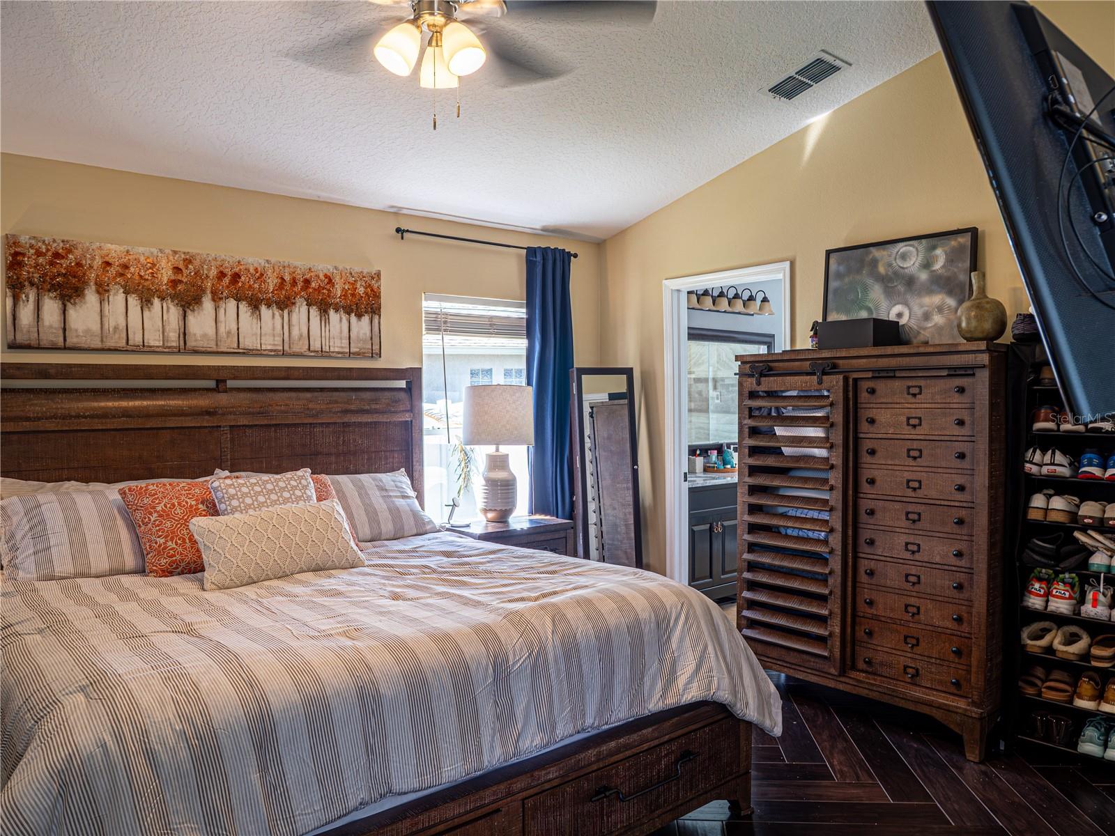 Listing photo id 21 for 18505 Avocet Drive