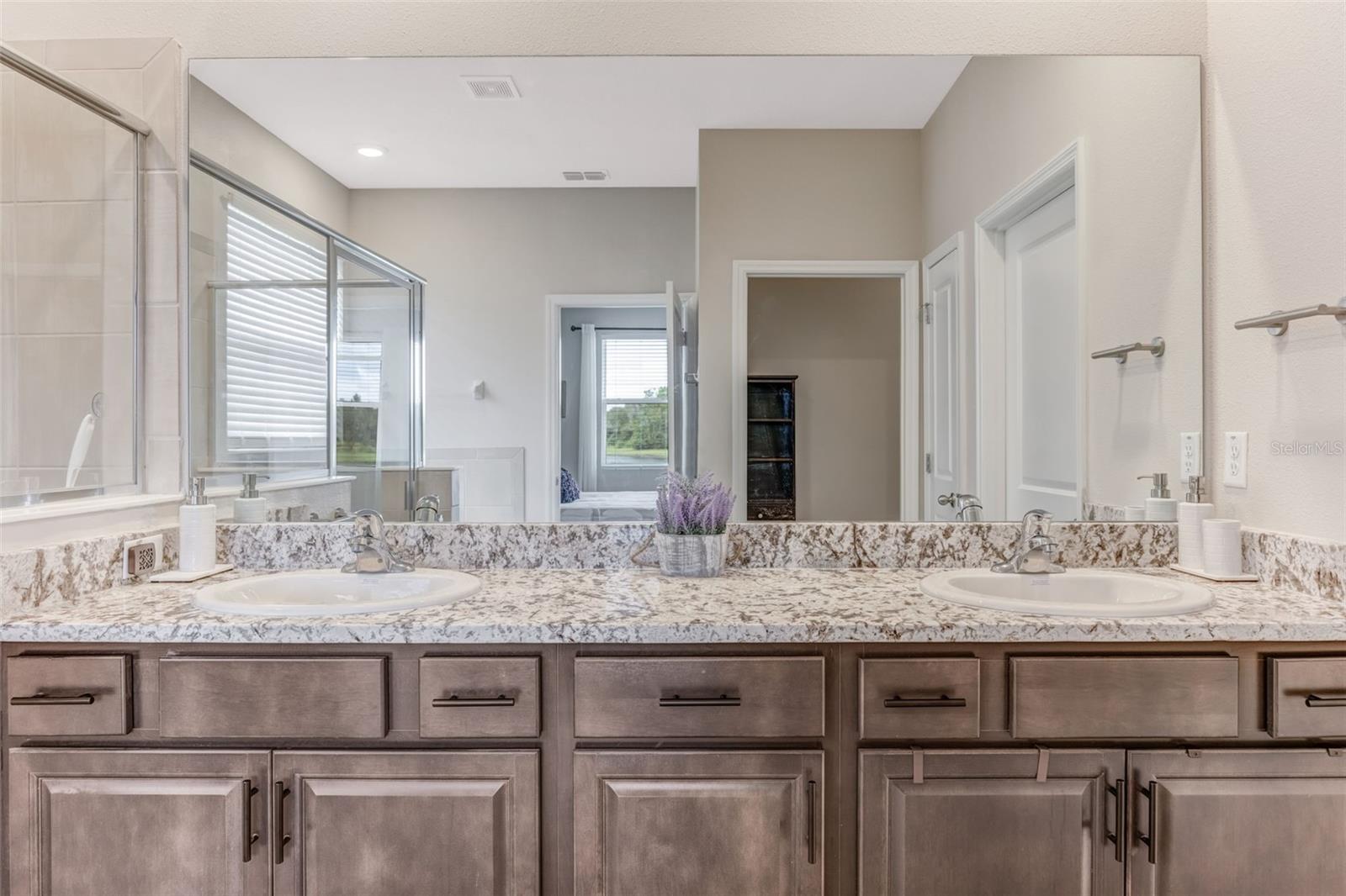 Image 31 of 73 For 13016 Willow Grove Drive