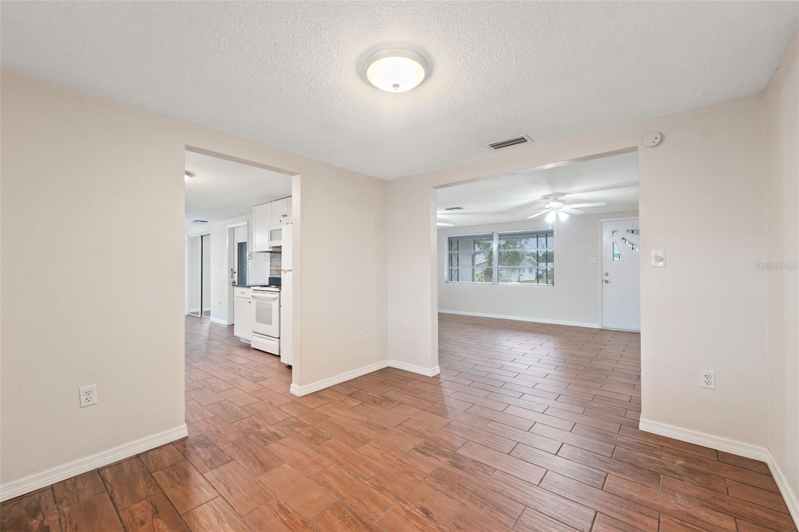 Image 10 of 35 For 10315 Pastel Lane
