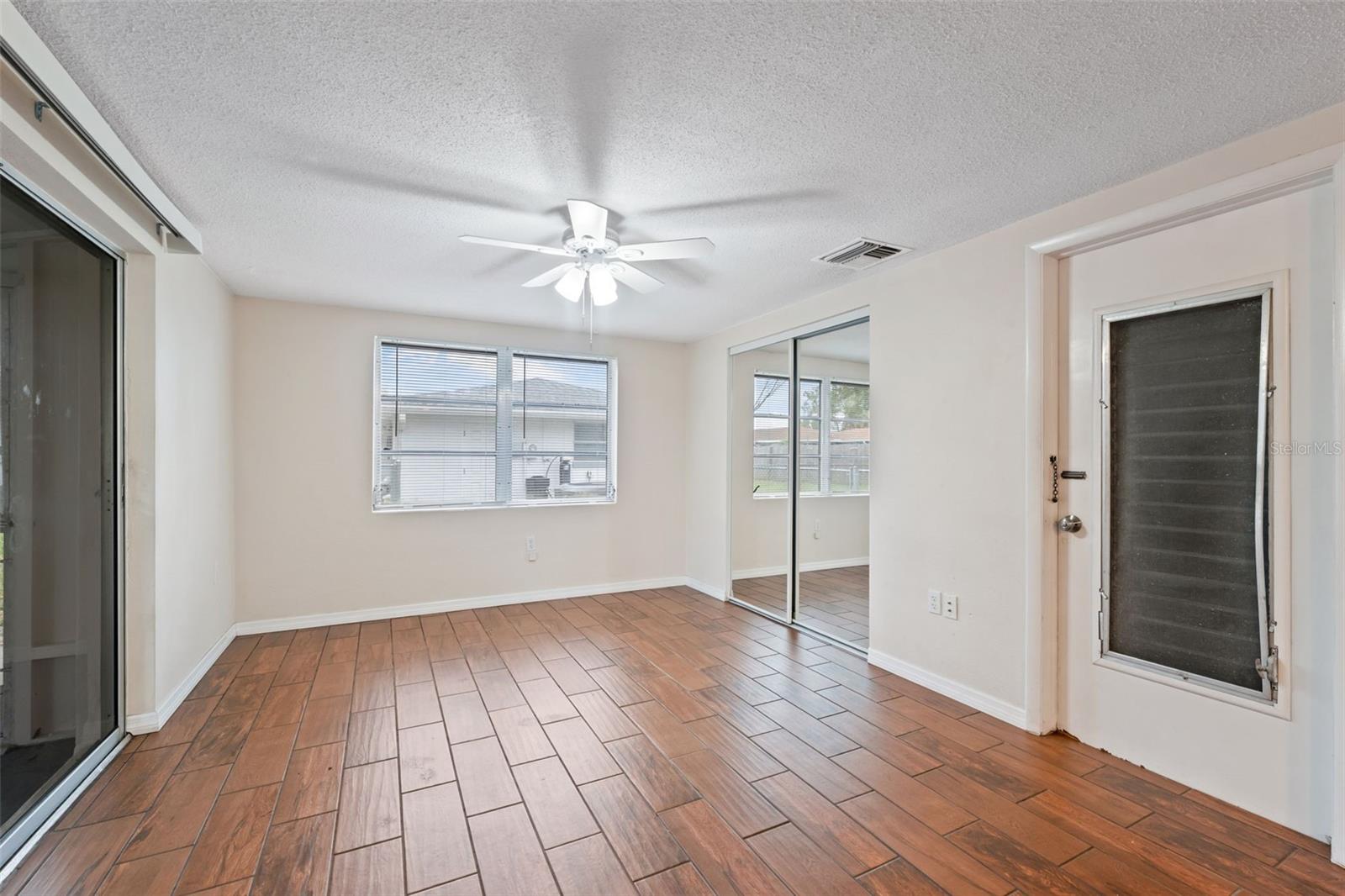 Image 17 of 35 For 10315 Pastel Lane