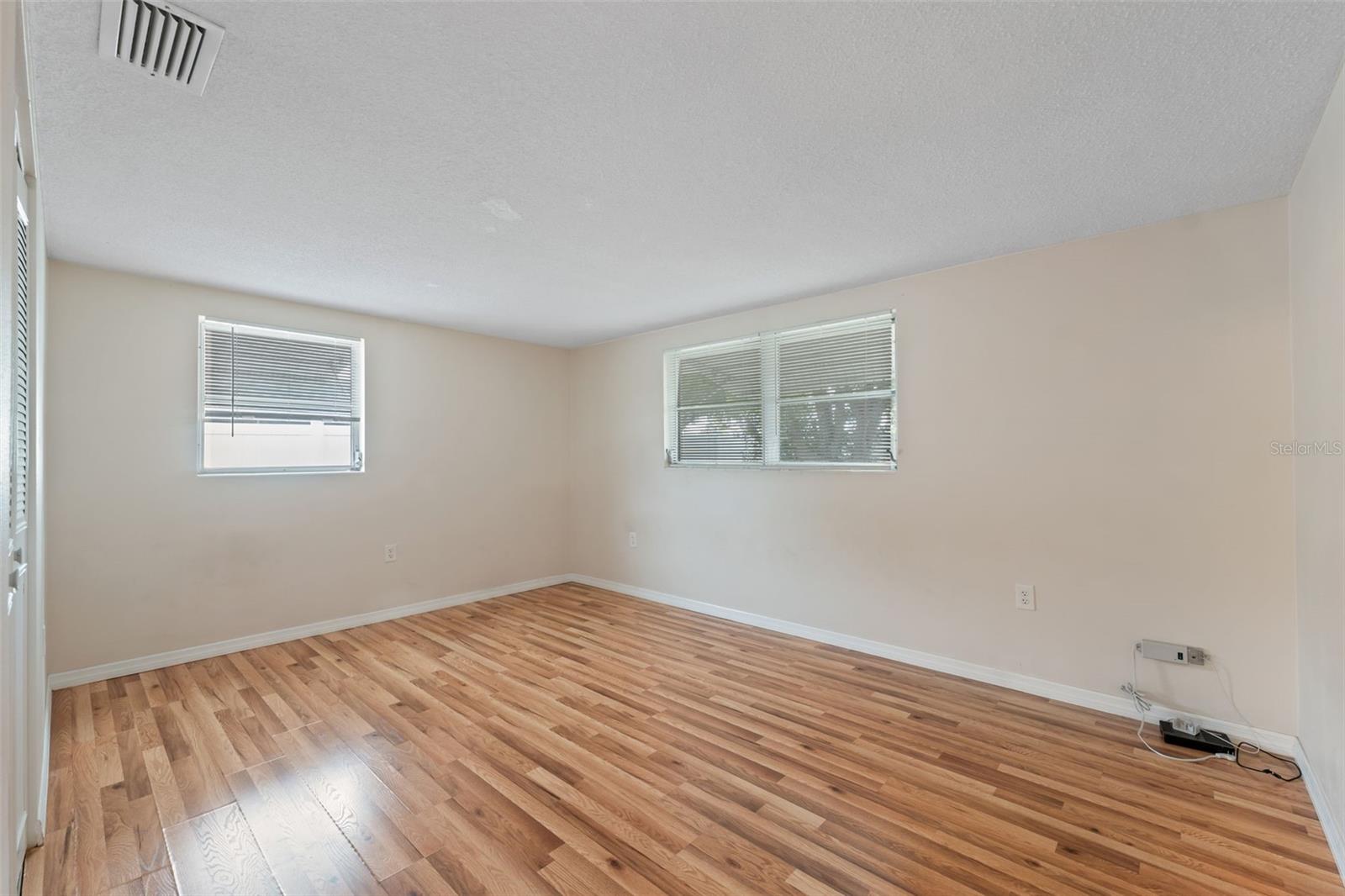 Image 22 of 35 For 10315 Pastel Lane