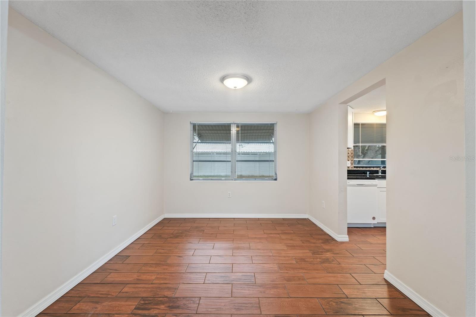 Image 8 of 35 For 10315 Pastel Lane