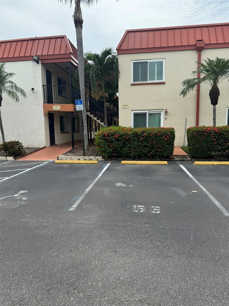 Image 17 of 37 For 10369 Paradise Boulevard 58